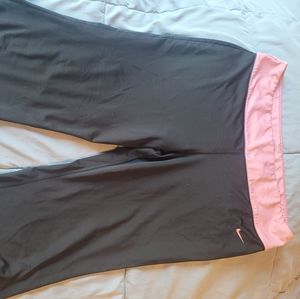 Nike work out crop pants